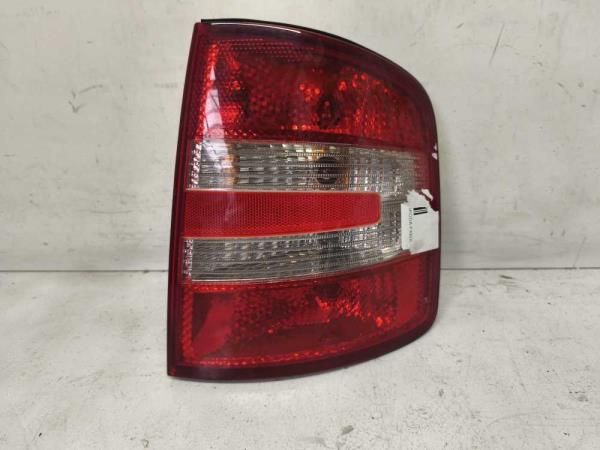 FEU ARRIERE DROIT SKODA FABIA 2005+ SEDAN , BREAK - Vue 1